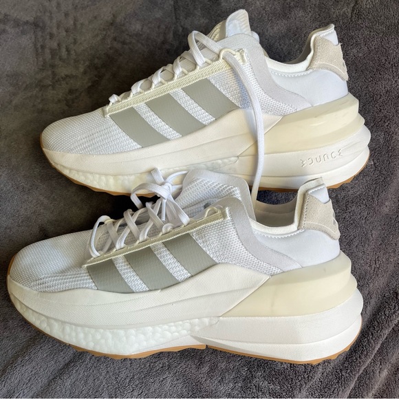 ADIDAS AVRYN_X Ftw White/ Core White/ Off White - Picture 2 of 10